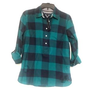 Tommy Hilfiger Plaid pullover top